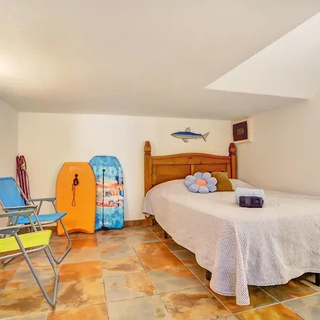 Apartment La Concha With Pool For Kids!
