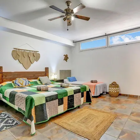 La Concha With Pool For Kids! Apartment